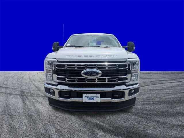 New 2026 Oxford White Ford F-250® XLT image 8