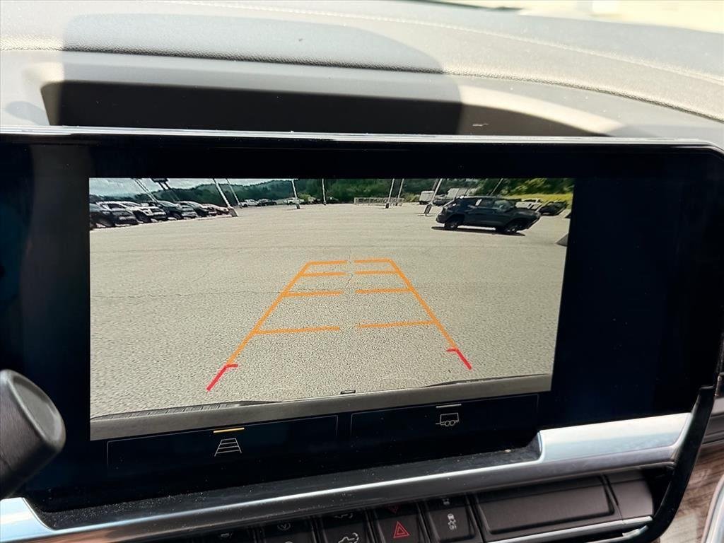Used 2022 Black Chevrolet LT image 22