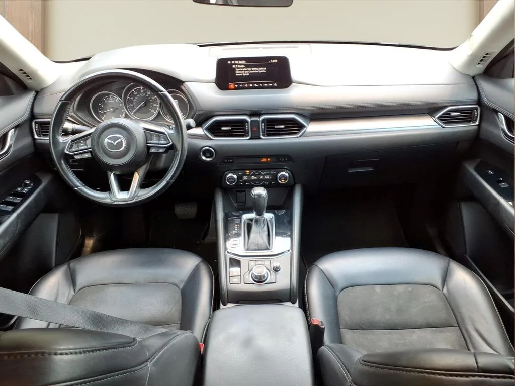 Used 2018 Silver Mazda Touring image 25