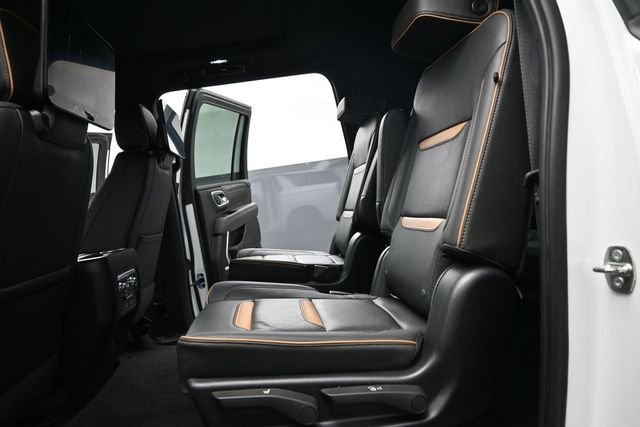 Used 2021  GMC AT4 image 16