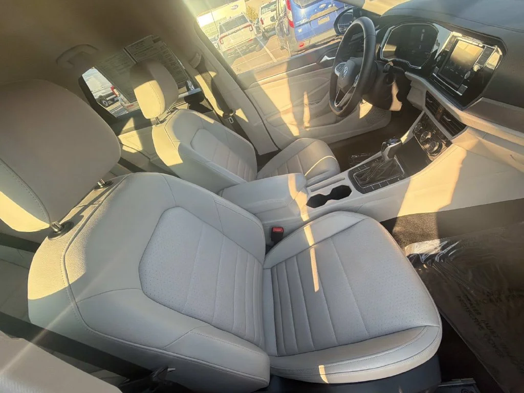 Used 2022  Volkswagen 1.5T SE image 30