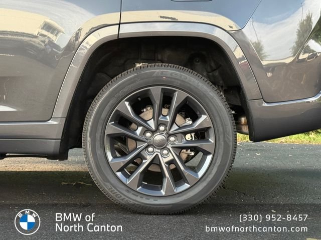 Used 2026 Gray Metallic Jeep Limited Reserve image 10
