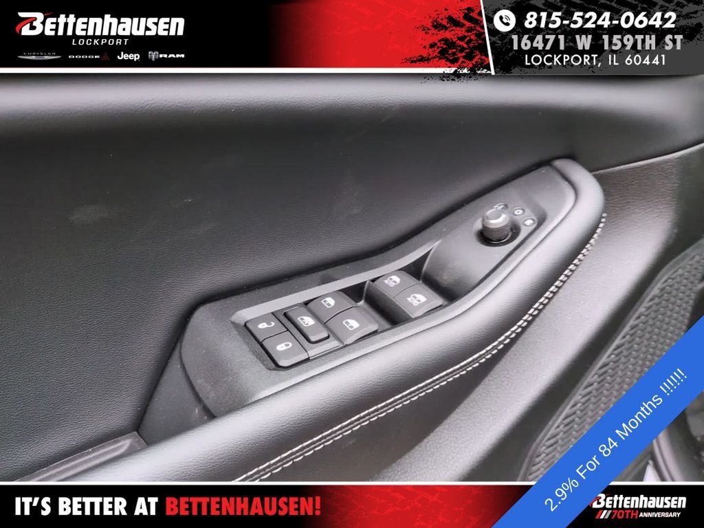 New 2026 Baltic Gray Metallic Clear-Coat Exterior Paint Jeep Laredo Altitude image 16