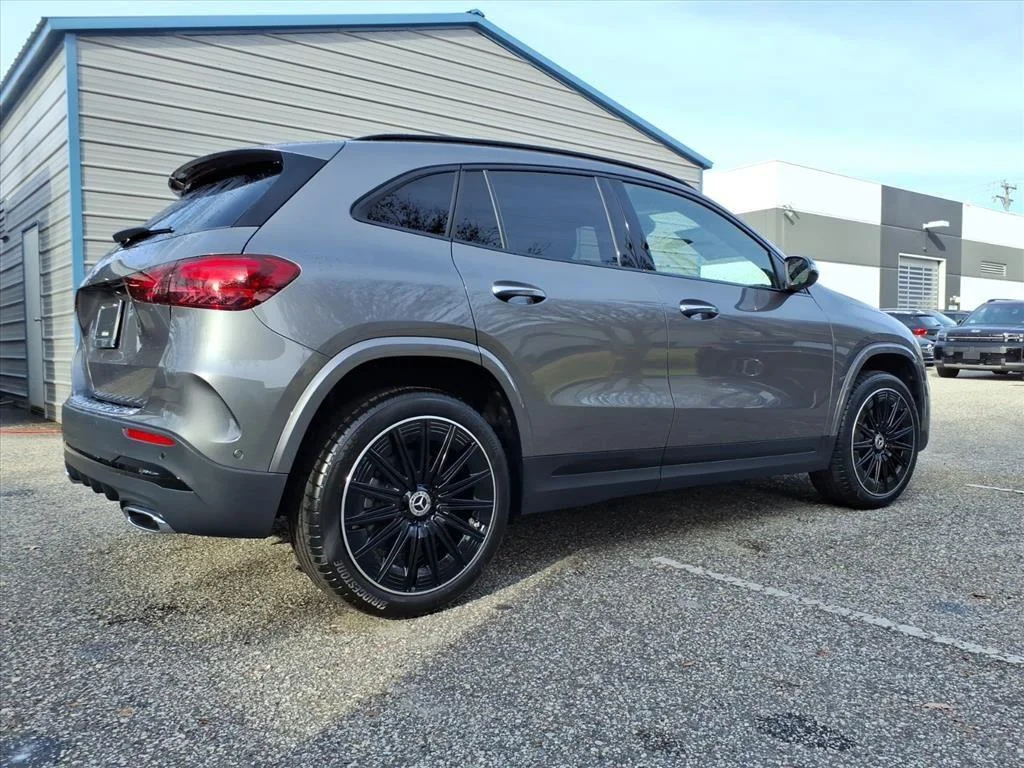 New 2026 Mountain Grey Metallic Mercedes-Benz GLA 250 image 6