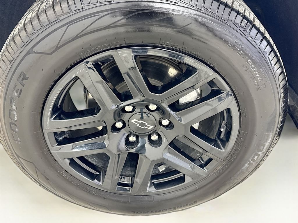 Used 2024 Summit White Chevrolet Custom image 40