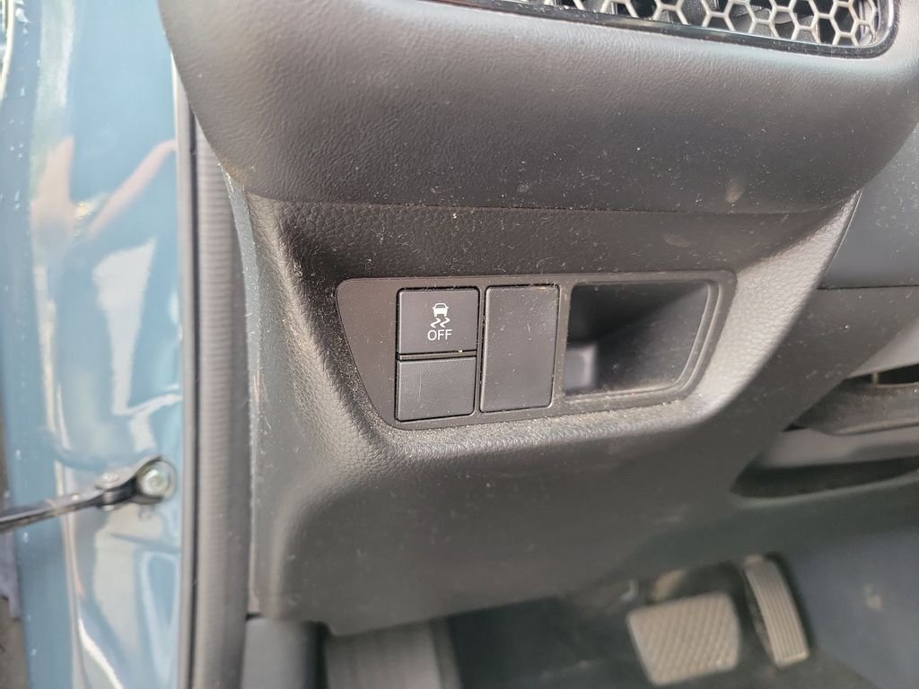 Used 2025  Honda Sport image 22