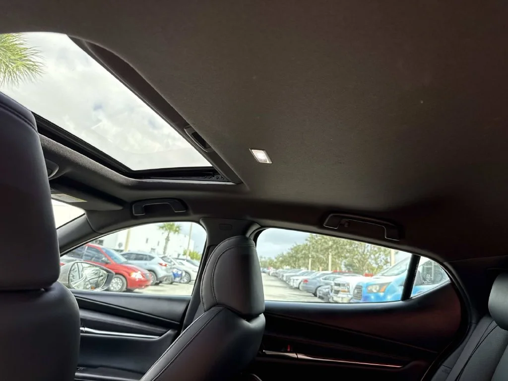Used 2023 Silver Mazda 2.5 S Premium Package image 15