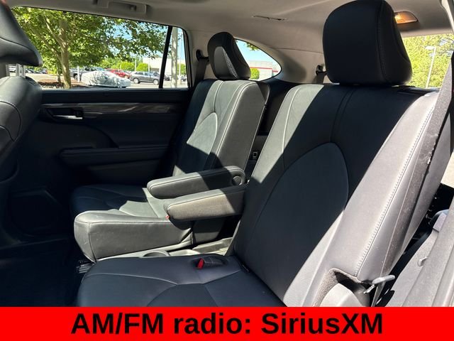 Used 2024  Toyota Platinum image 23