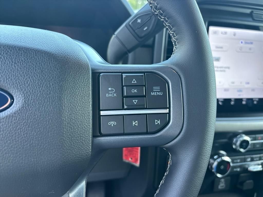 New 2026 Carbonized Gray Metallic Ford XLT image 15
