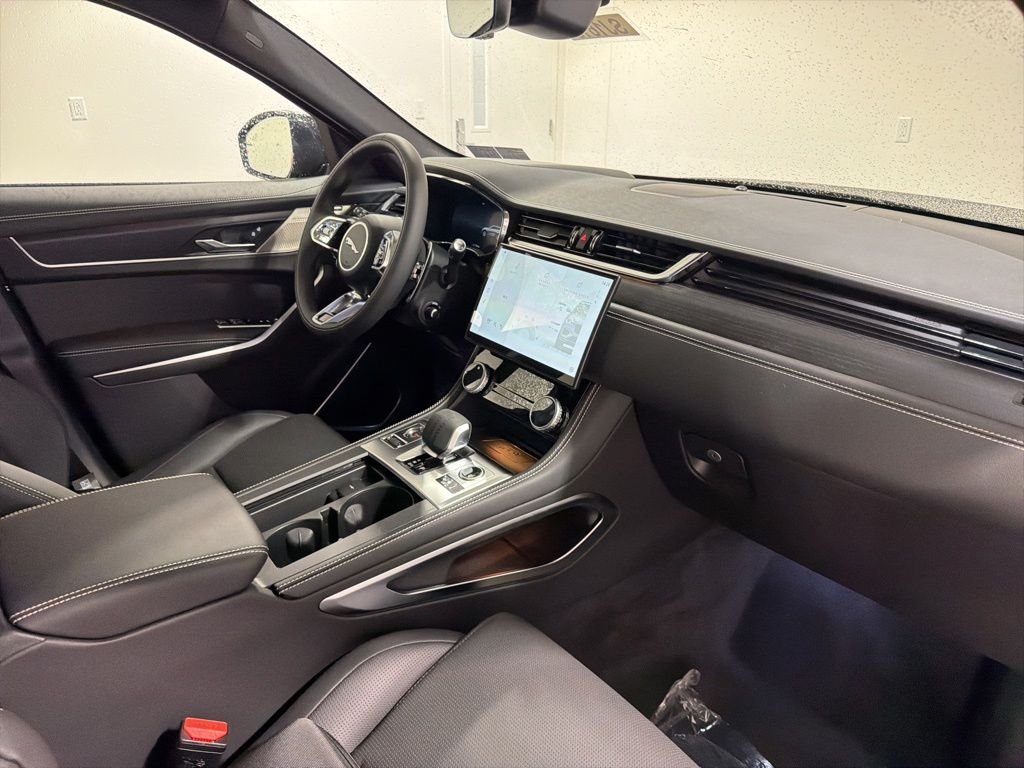 New 2026 Santorini Black Jaguar P400 R-Dynamic S image 24