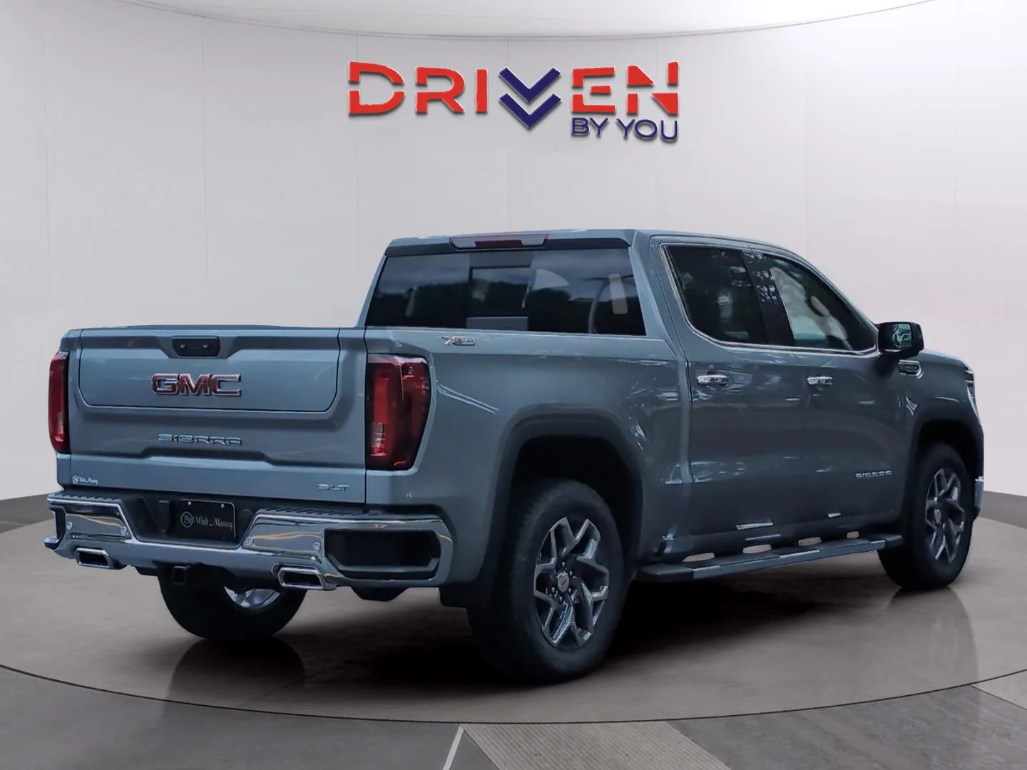 New 2026 Sterling Metallic GMC SLT image 5
