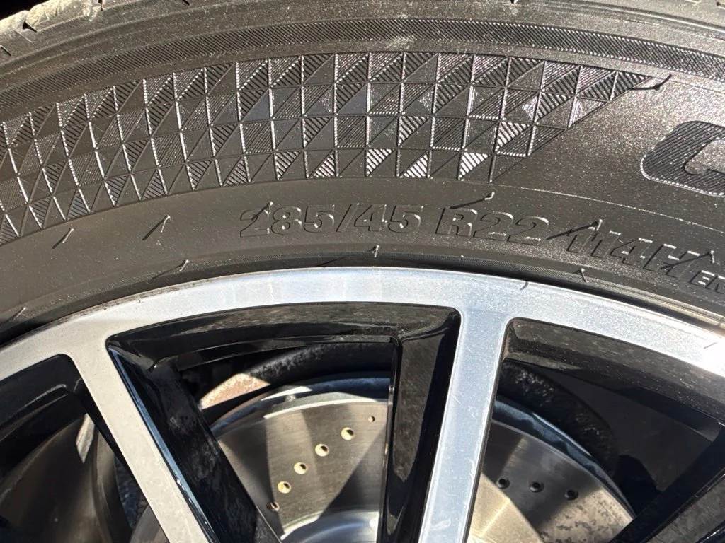Used 2023 Silver Mercedes-Benz GLS 450 image 31