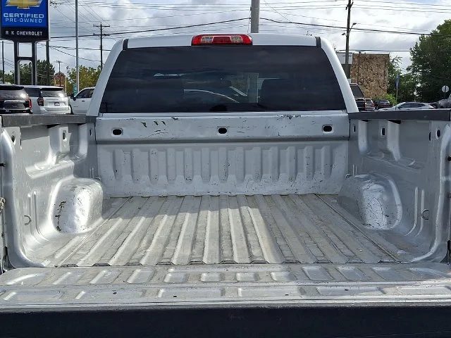 Used 2014 Silver Chevrolet LT image 29