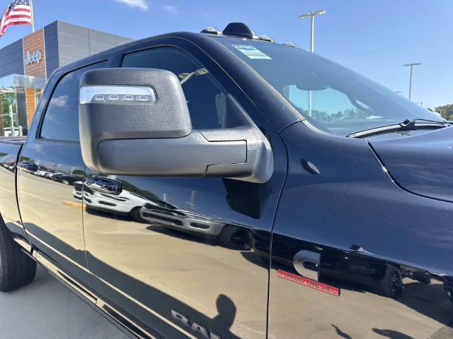 New 2027 Diamond Black Crystal Pearl-Coat Exterior Paint RAM Laramie image 27