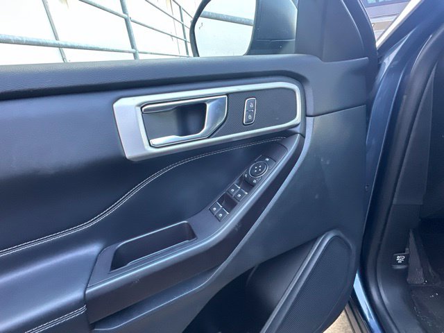 Used 2020 Blue Ford XLT image 17