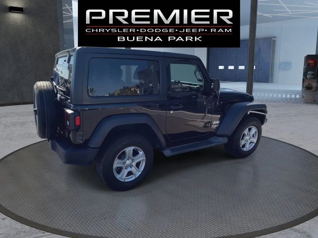 Used 2020 Black Jeep Sport S image 8