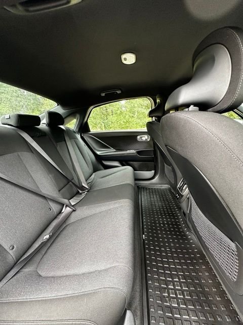 2025 Hyundai IONIQ 6 SE - Photo 17