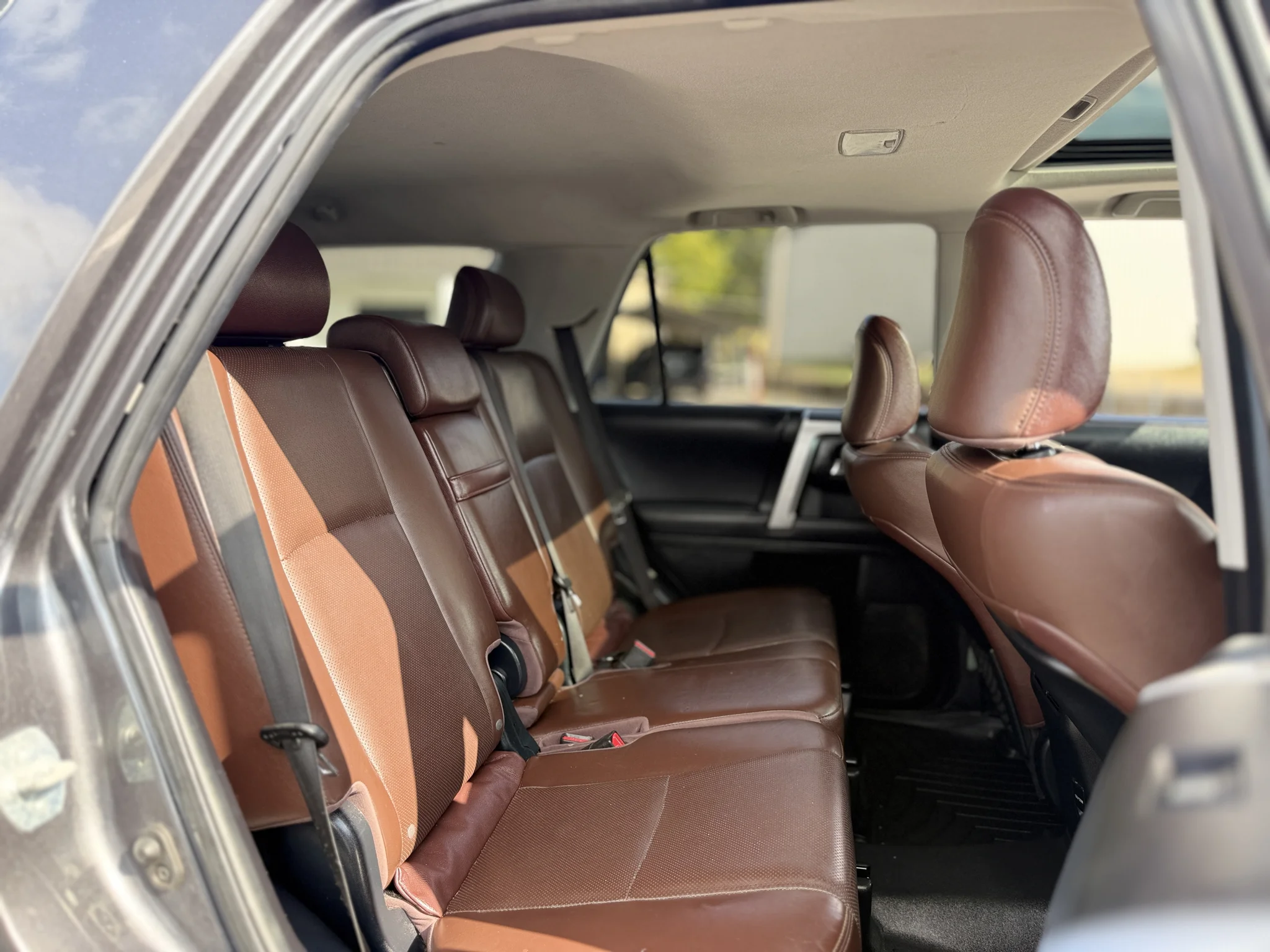 Used 2018 Magnetic Gray Metallic Toyota Limited image 30