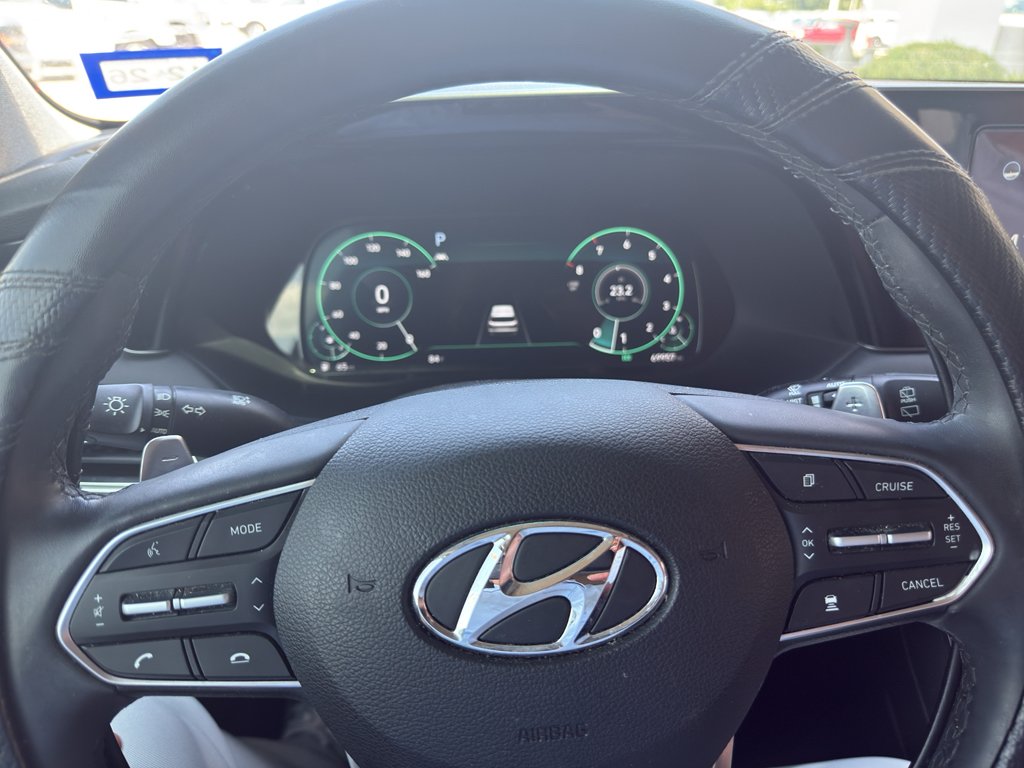 Used 2021 Hyper White Hyundai Limited image 3
