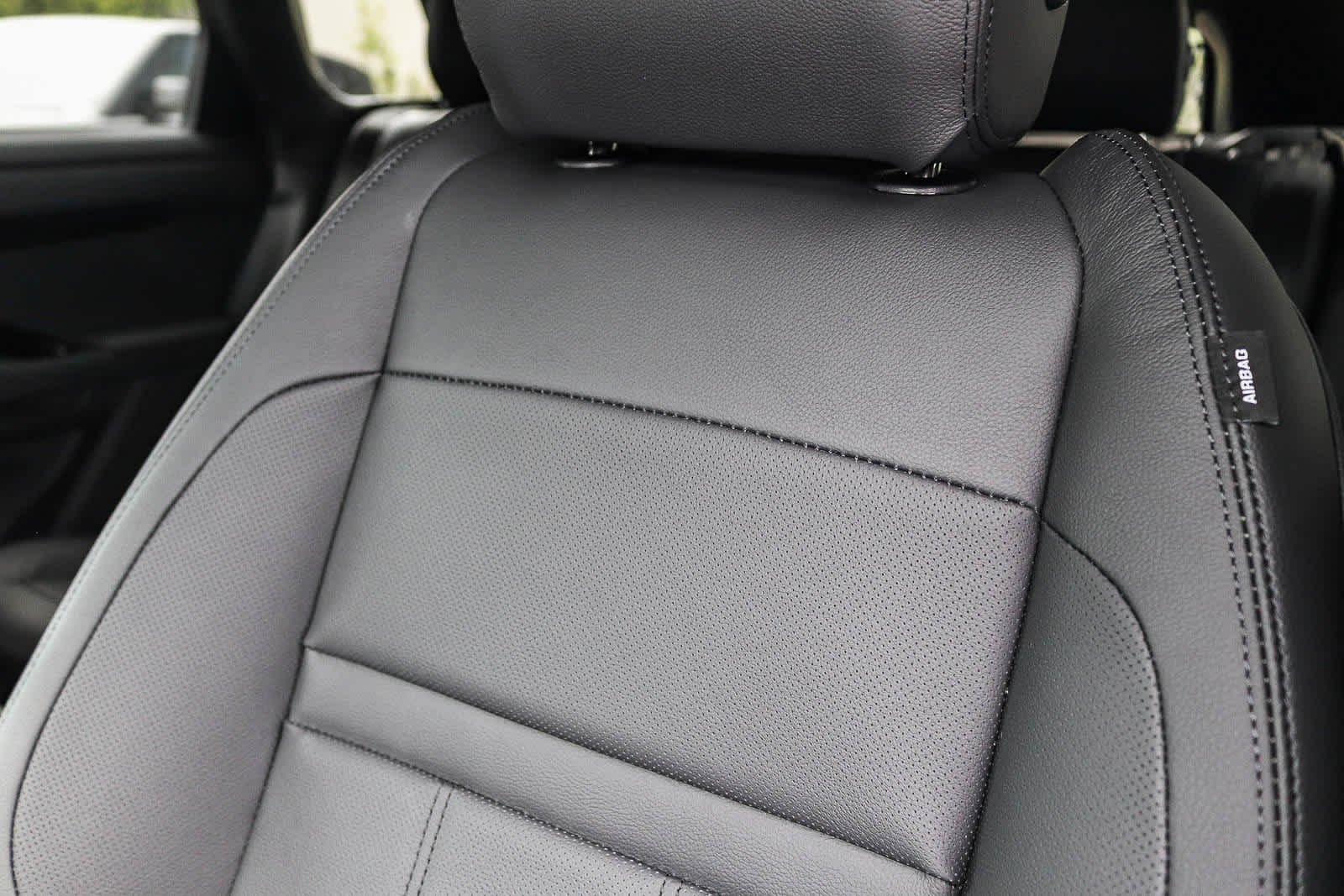 New 2026 Fuji White Land Rover Core S image 27