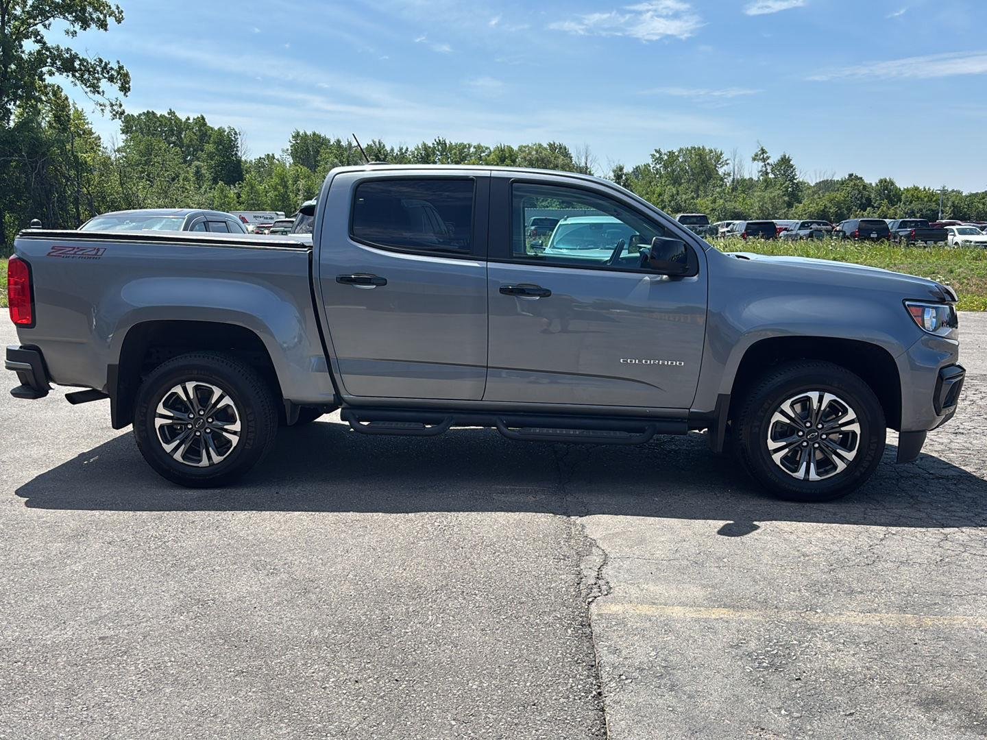 Used 2021 Satin Steel Metallic Chevrolet 4WD Z71 image 9