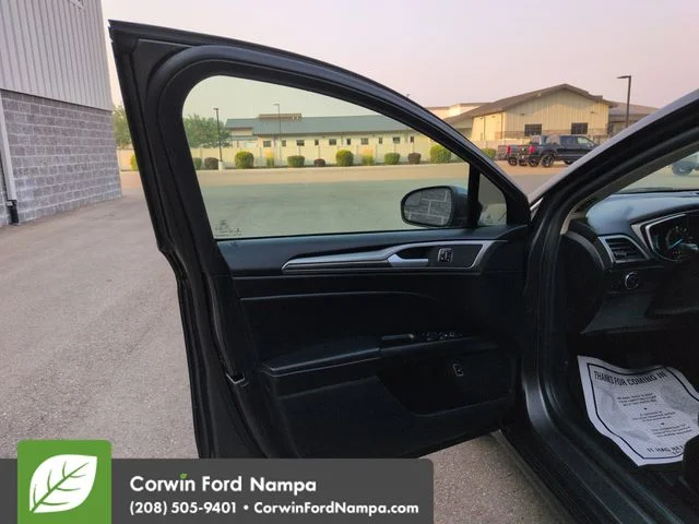 Used 2018 Magnetic Metallic Ford  image 10