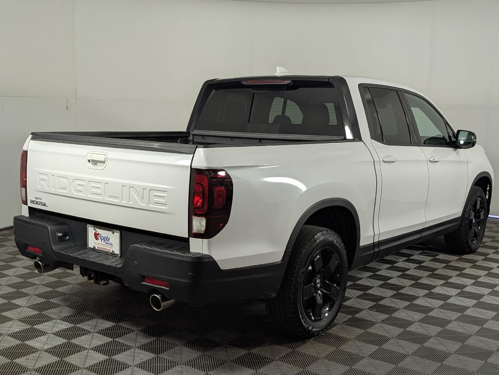 2024 Honda Ridgeline Black Edition - Photo 6