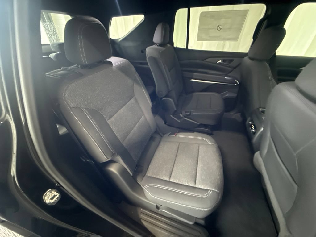2027 Chevrolet Traverse LT - Photo 25