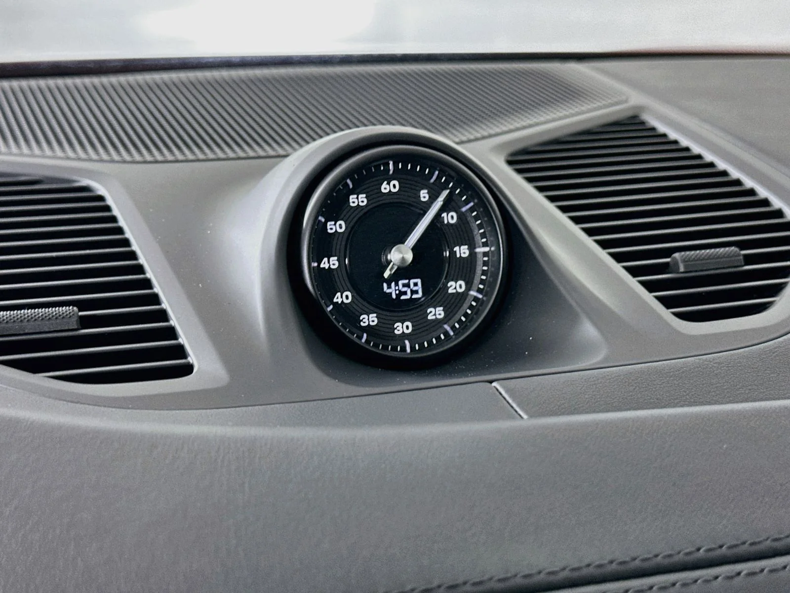 Used 2026  Porsche  image 49