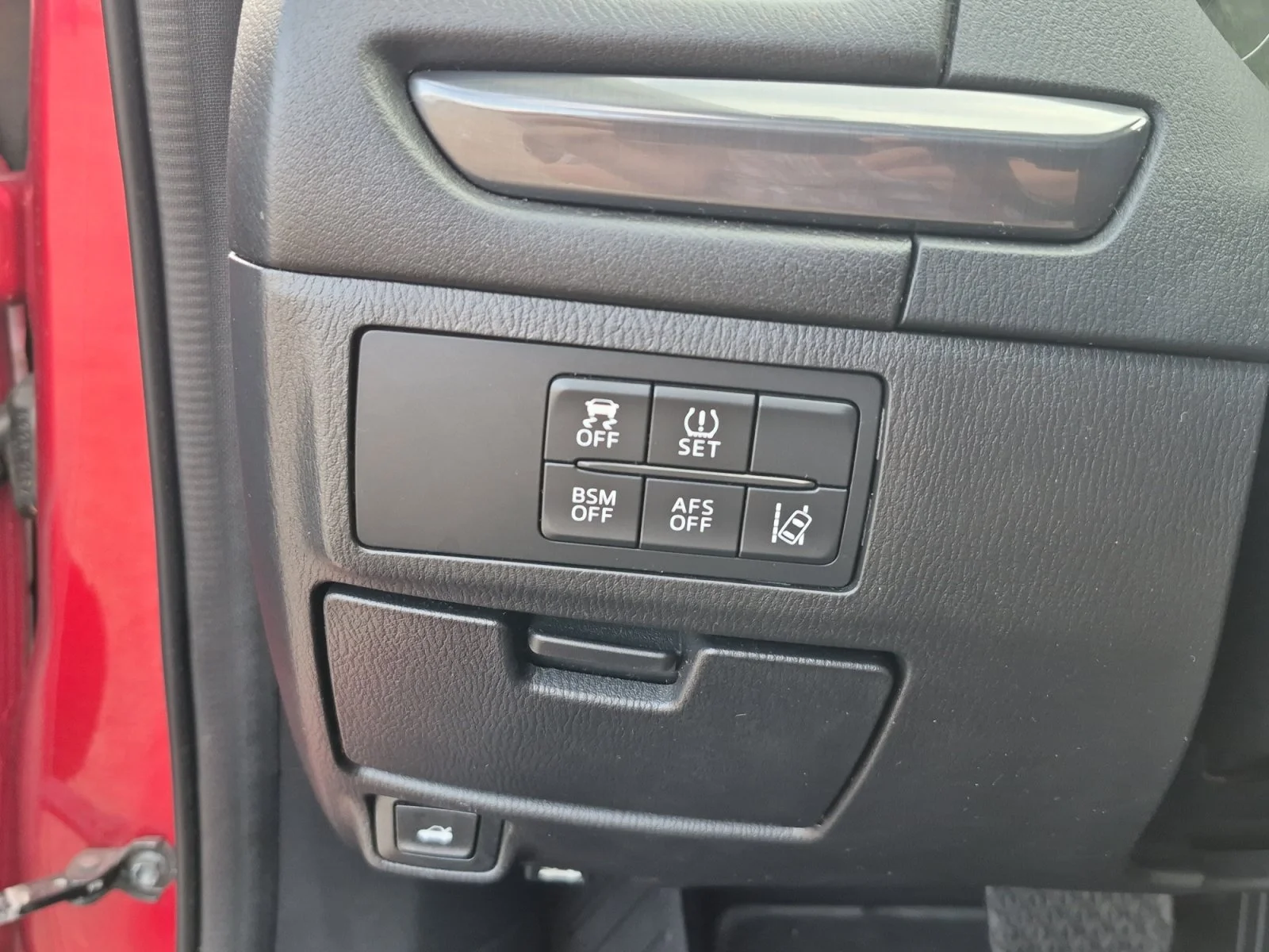 Used 2014 Red Mazda i Grand Touring image 27