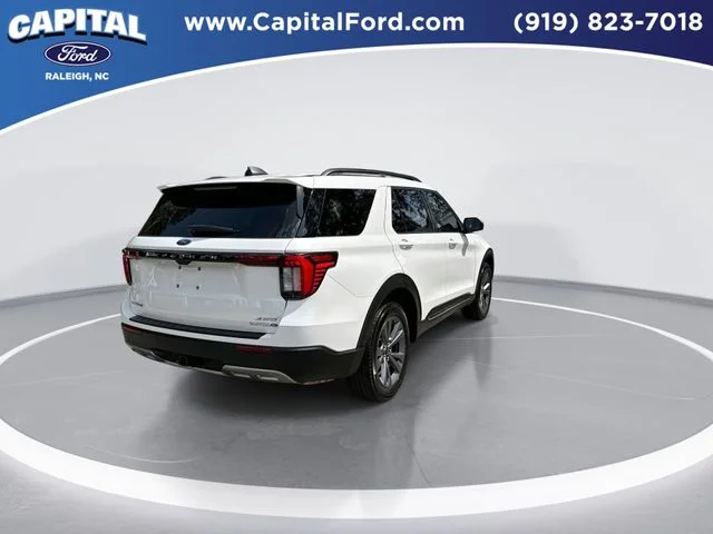 Used 2025 White Ford Active image 8