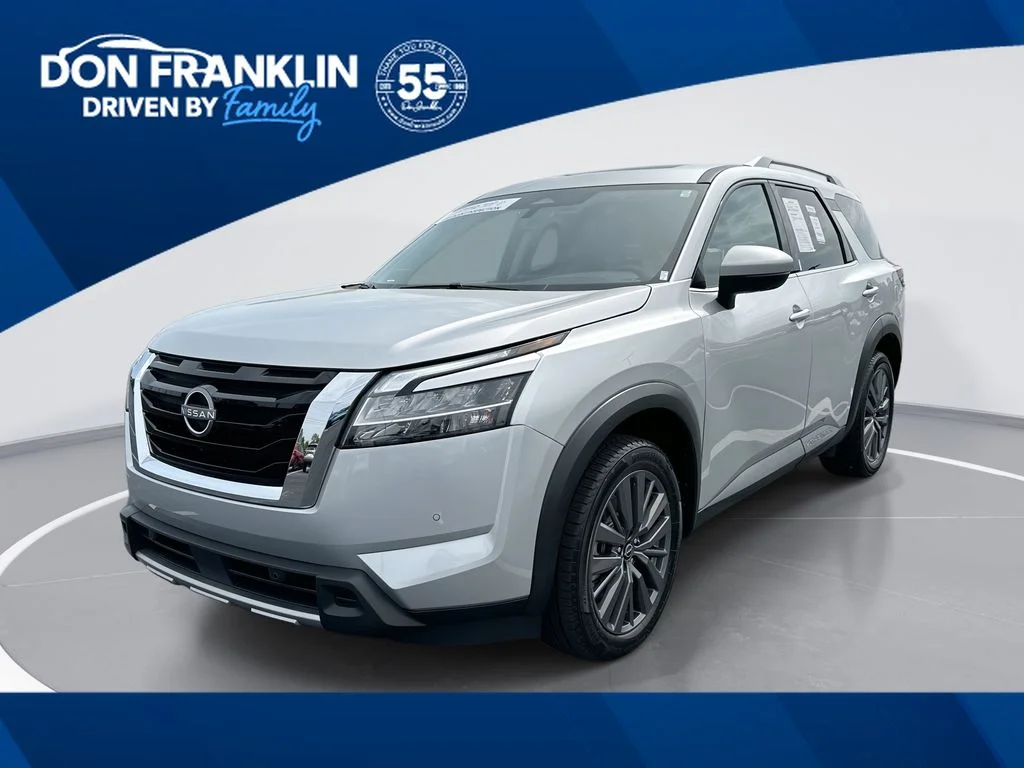 Used 2024 Silver Nissan SL image 1