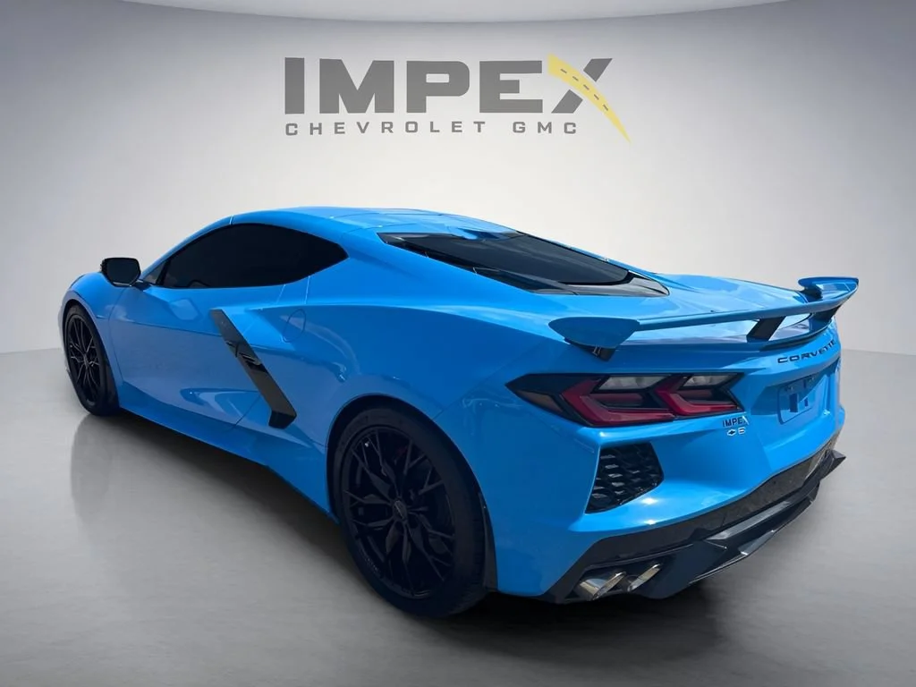 Used 2025 Rapid Blue Chevrolet 2LT image 3