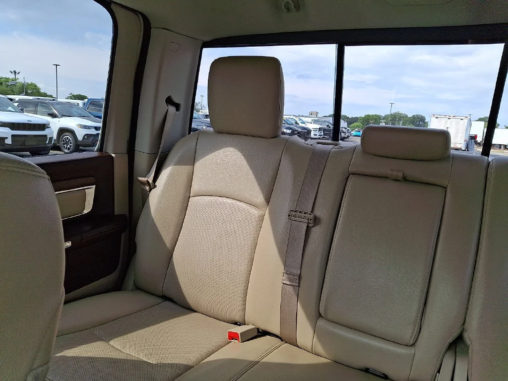 Used 2017 Pearl White Ram Laramie image 19