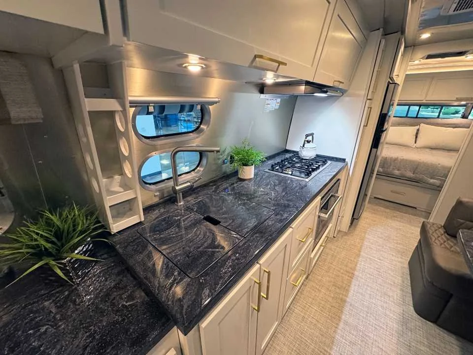 New 2026 SILVER AIRSTREAM  image 31