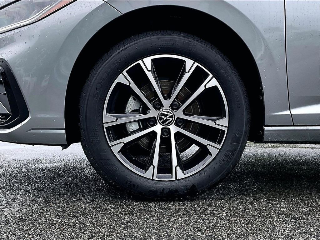 New 2026 Silver Volkswagen 1.5T Sport image 8
