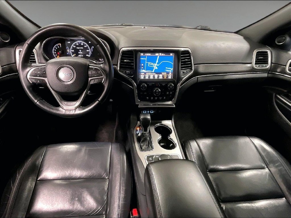 Used 2018 Gray Jeep Limited image 22