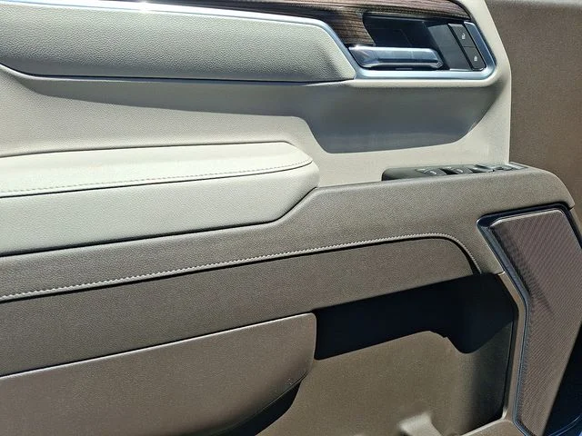 New 2026 White Chevrolet LT image 10