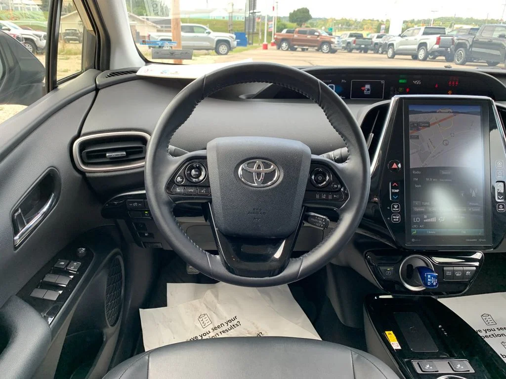 Used 2022 Gray Toyota XLE image 17