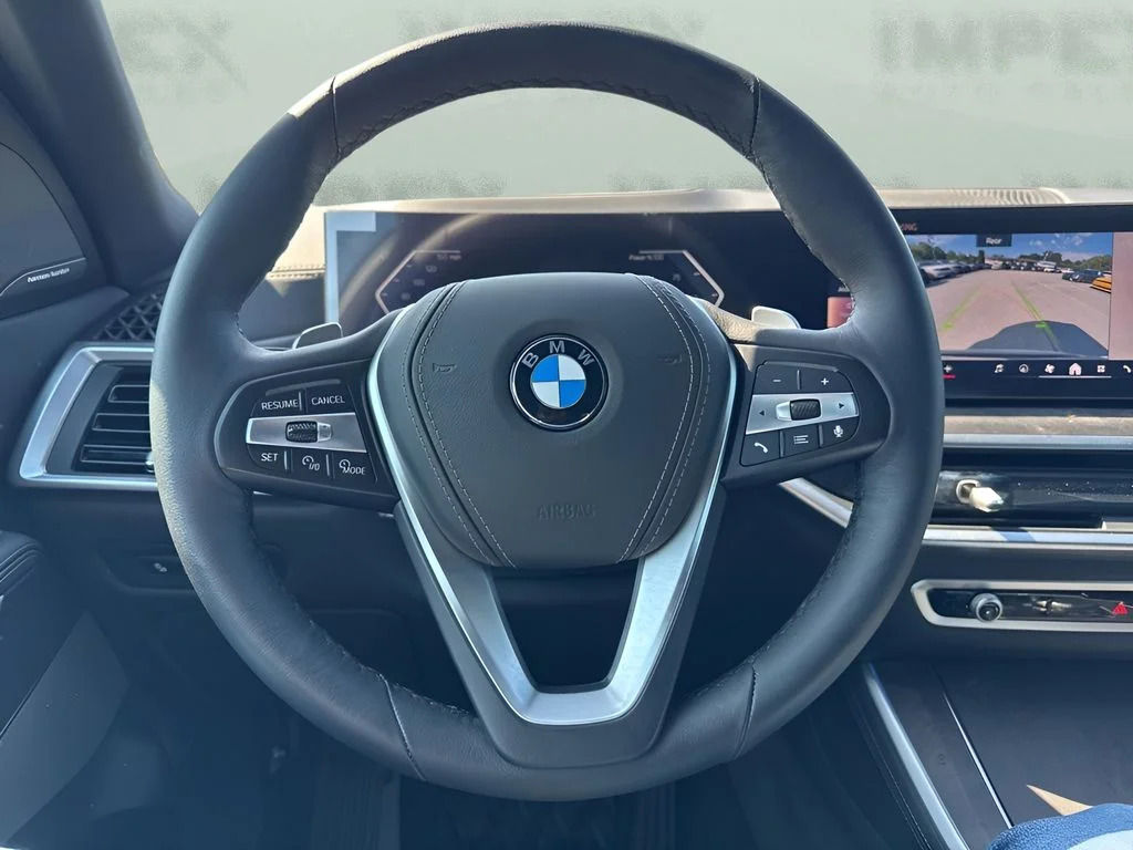 Used 2026 Gray BMW xDrive40i image 15