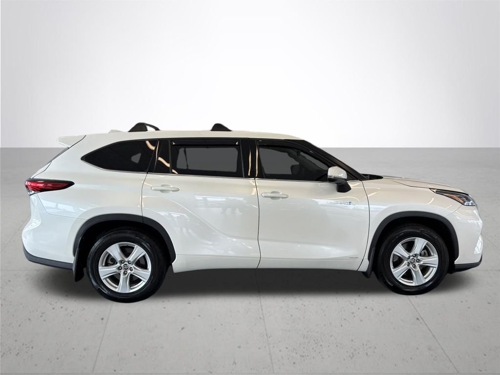 Used 2021 Blizzard Pearl Toyota LE image 6