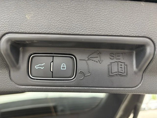 Used 2025 Black Ford ST-Line image 25
