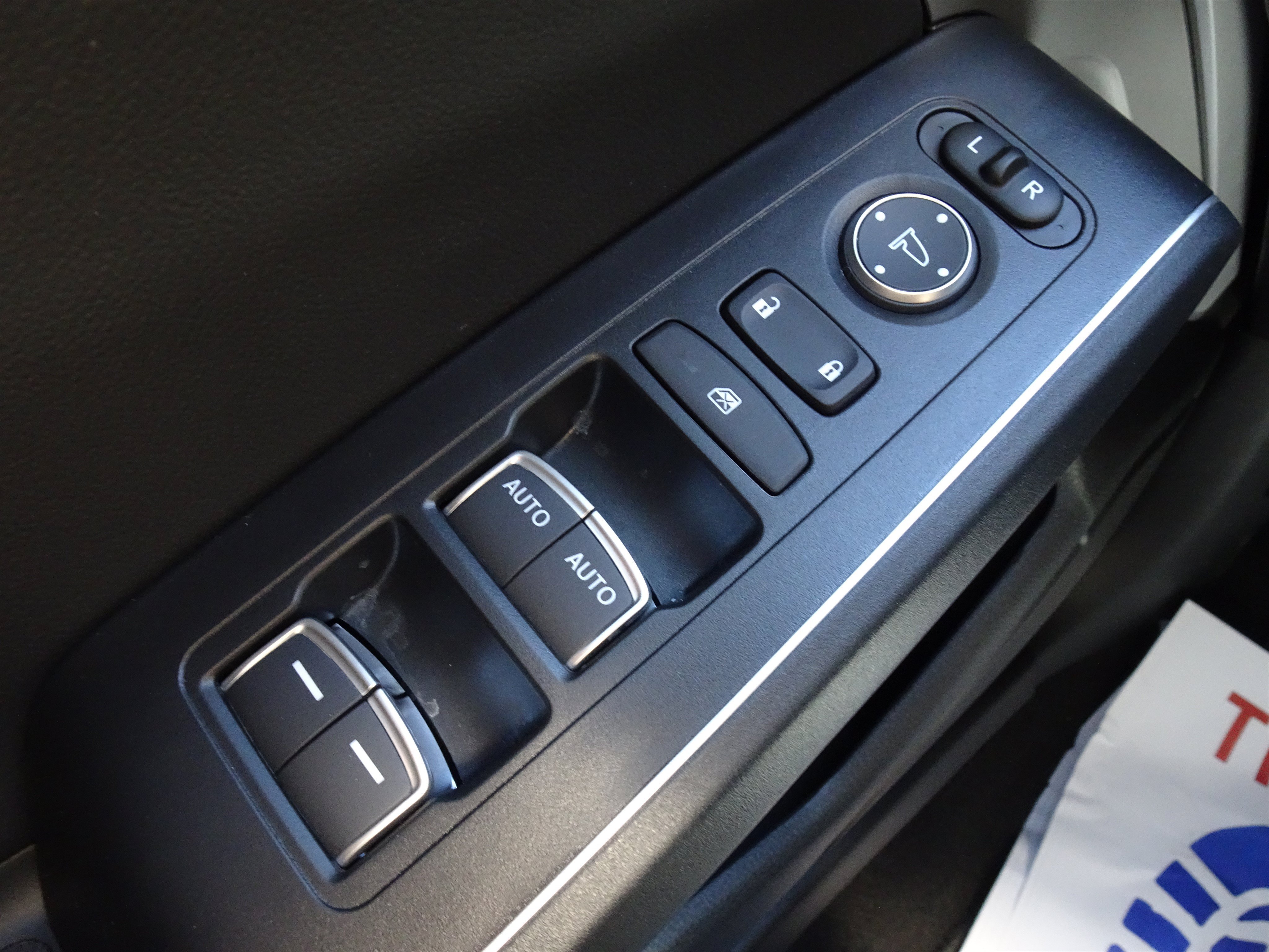 Used 2026 Solar Silver Metallic Acura w/A-Spec Package image 25