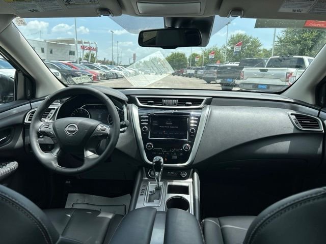 Used 2023 Black Nissan SV image 17