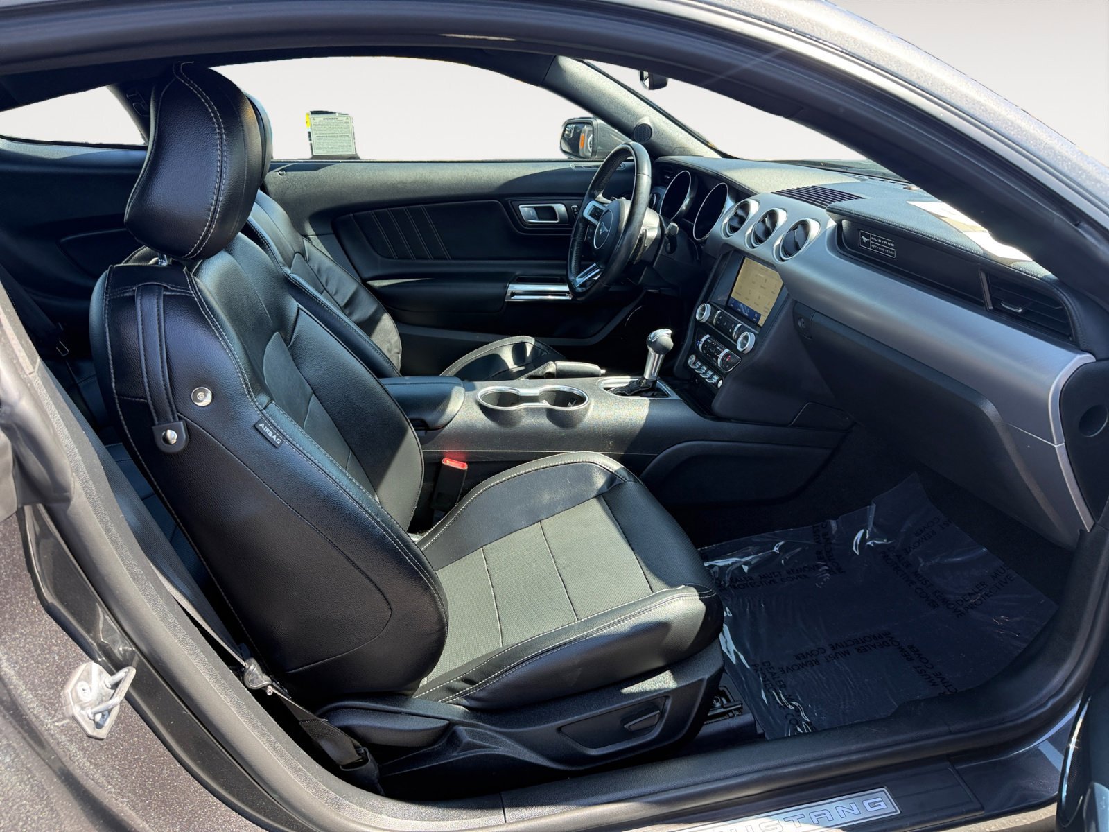 Certified Used 2020 Magnetic Ford GT Premium image 19