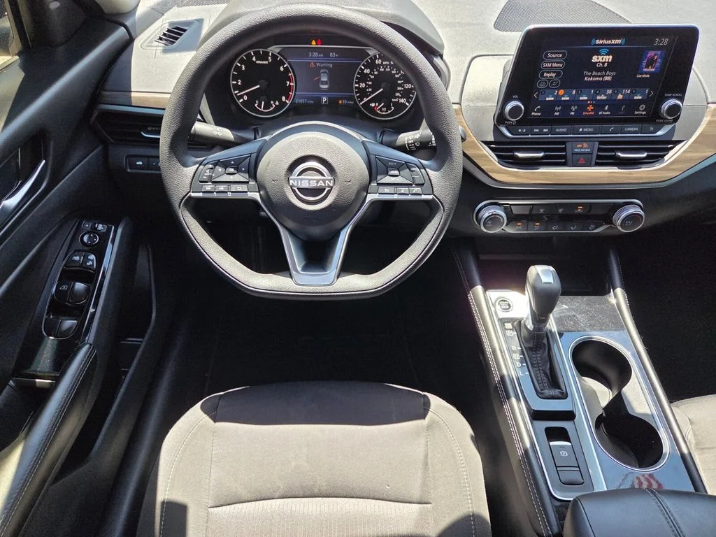 Used 2023 Black Nissan 2.5 SV image 15