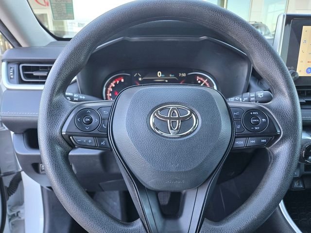 Used 2025 White Toyota XLE image 22