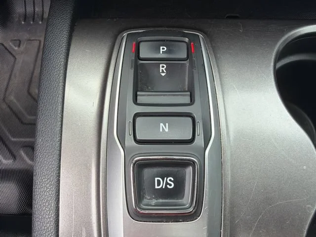 Used 2021 Black Honda AWD EX-L image 32