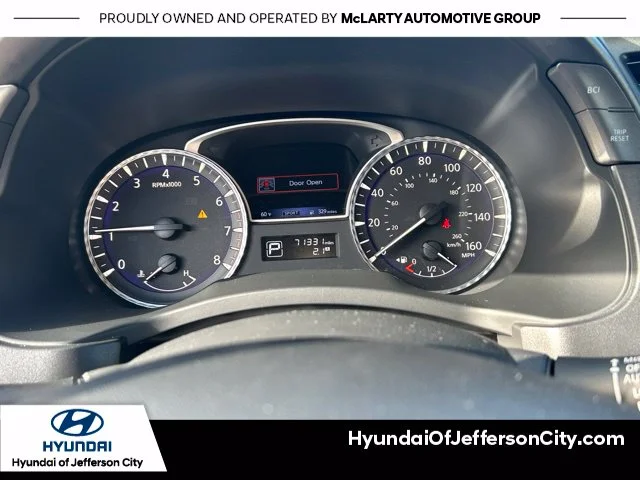 Used 2019 Red INFINITI LUXE image 30