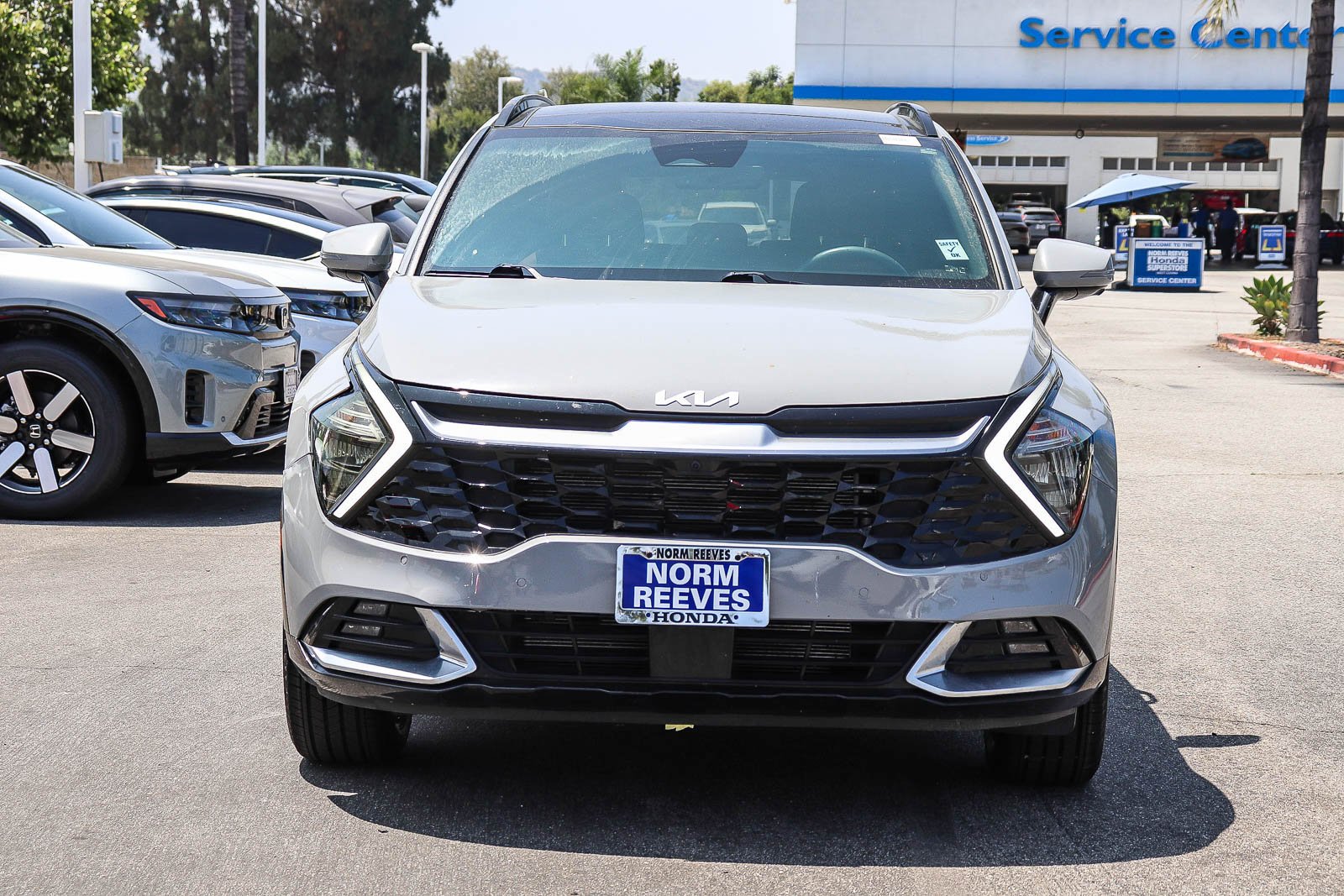 Used 2024 Wolf Gray Kia SX-Prestige image 2